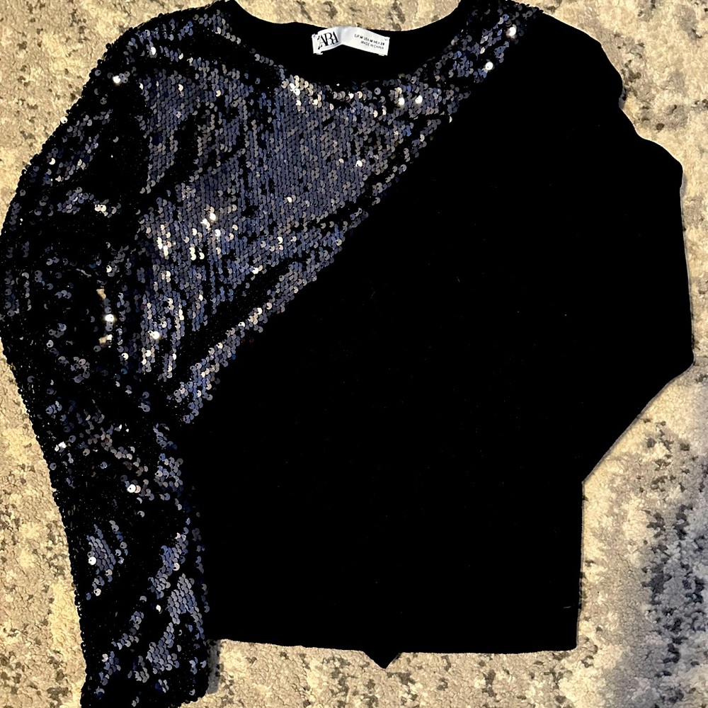 NWOT Zara asymmetrical sequined top